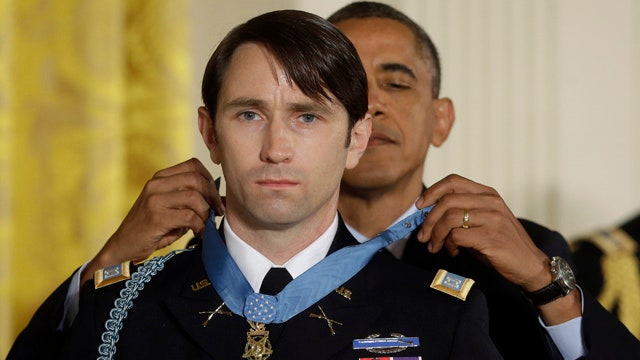 Army Capt. William Swenson recieves Medal of Honor
