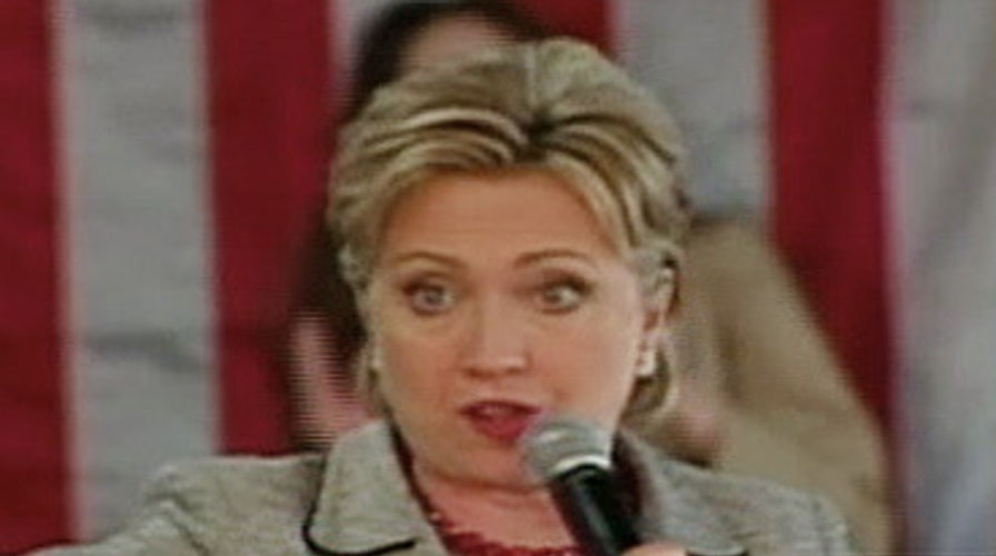 Hillary to Accept Sec'y of State Offer