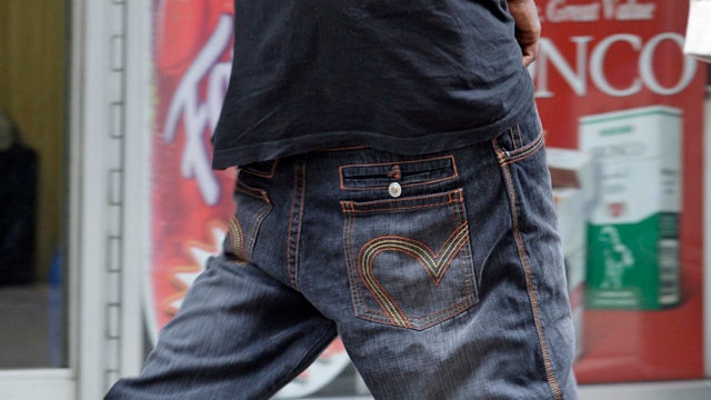 Saggy pants crackdown violates civil rights?