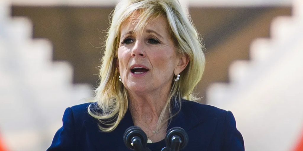 WATCH LIVE First Lady delivers remarks at Arizona Education Assoc(00)