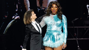 Country star goes on expletive filled rant after introducing her toddler to drag queens