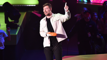 World's most popular YouTuber outrages liberals for his... philanthropy