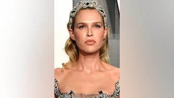 Sara Foster SLAMS 'liberal politicians'