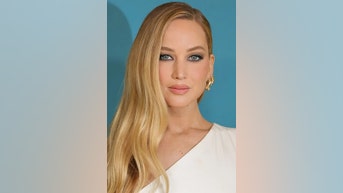 Jennifer Lawrence shuts DOWN cheating rumors