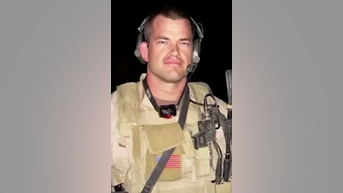 US NAVY SEAL shares his 5 leadership tips