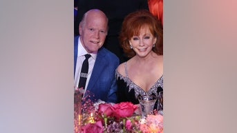 Reba McEntire TALKS marriage