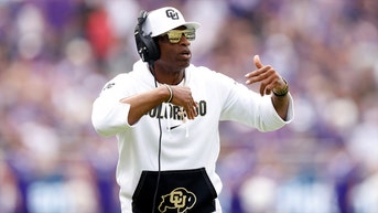 Deion Sanders honor receives major criticism from fans as team falls short of expectations