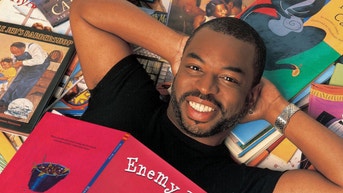 'Reading Rainbow' host threatens to fight conservative moms' group at book awards
