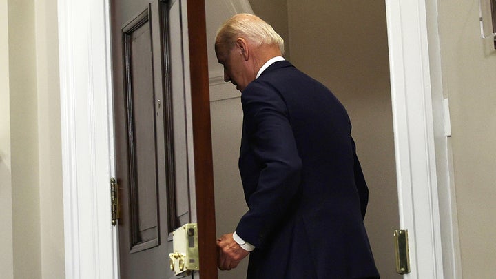 Former WH doctor issues warning about Biden's cognitive decline, deems it critical US threat