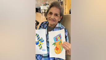 Artist helps seniors capture MEMORIES