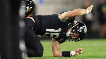 Jaguars QB slams ground in pain after ankle injury, leaves field before overtime loss