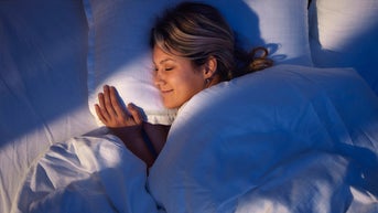 Experts uncover the benefits of weighted blankets, but say they may not be for everyone