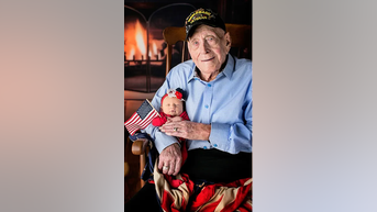 Veteran, 101, meets great-great-granddaughter