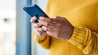 Can you ditch your cell phone for an entire month? Company will pay thousands if you do