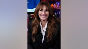 Julia Roberts sets BOUNDARIES