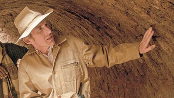 ‘SNL’ alum gets a taste of world history in Fox Nation’s newest special