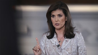 Haley takes digs at Democrats and Republicans in final pitch to South Carolina voters