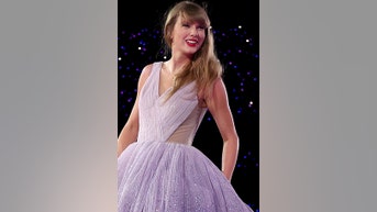 Swift donates to family of Kansas City shooting victim