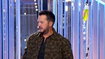 'American Idol' judge hooked to IV during auditions for bizarre reason: 'We have to stick you'