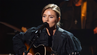 Loretta Lynn's granddaughter follows in beloved singer's footsteps on 'American Idol'