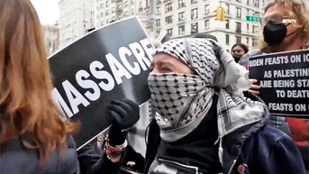 Anti-Israel agitators near Ivy League school cheering on terrorists: 'We're all Hamas, pig!'