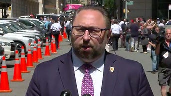 Trump campaign holds press conference outside of Manhattan courthouse