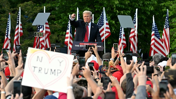 Trump expected 3,500 at rally in deep-blue Bronx, ex-president left stunned by final turnout