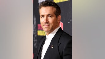 Actor talks BALANCING four kids - Fox News