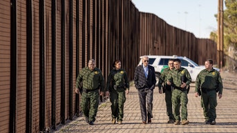 After criticism of Biden admin's border policies, Democratic mayor makes endorsement