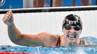 Katie Ledecky wins record-breaking medal in women's 4x200M freestyle relay - Fox News