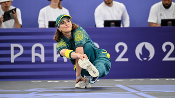 Olympics breakdancer mocked after scoring no points defends moves, judge speaks out - Fox News