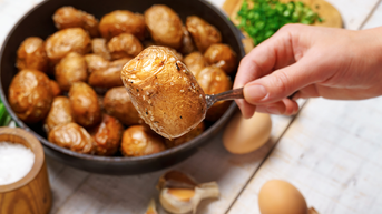 Adults with diabetes reap health benefits from baked potatoes, research shows - Fox News