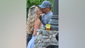 Jason and Brittany Aldean share STEAMY kiss - Fox News