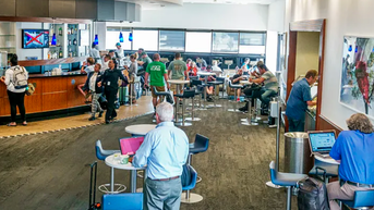 Delta passengers get stuck trying to leave airport lounge - Fox News