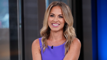 Dr Nicole Saphier blasts psychiatrist for urging libs to cut ties with family for voting - Fox News