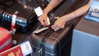 Major airlines to implement new game-changing feature to track down lost luggage - Fox News