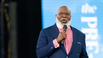 Bishop TD Jakes suffers health incident after 'powerful' sermon at Sunday service - Fox News