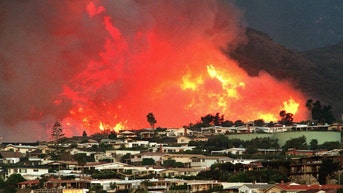 Actress sends powerful message as wildfire burns 'extremely close' to home - Fox News