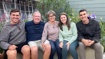 Dad surprised by his 3 kids with final family carpool before retirement - Fox News