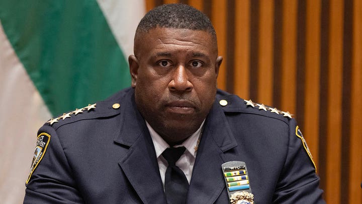 Top cop resigns amid bombshell sex allegations in latest scandal to rock largest US police force - Fox News