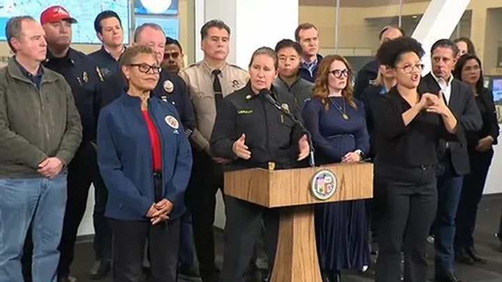 LA mayor confirms fire chief’s employment status after critical comments - Fox News