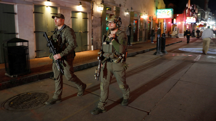 Armed guards walking - Fox News