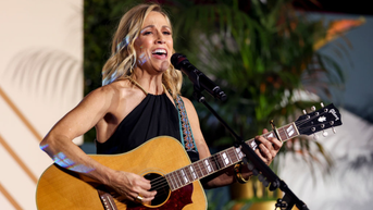 Sheryl Crow pulls maybe the dumbest stunt in history to try and stick it to Elon Musk - Fox News