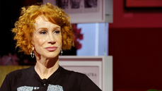 Kathy Griffin spooks the internet with a shockingly new pale look - Fox News