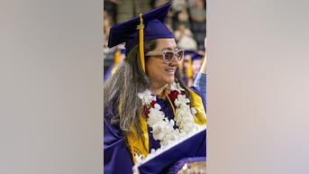 Blind mom earns college DEGREE - Fox News