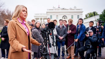 White House 'super mom' goes viral feeding baby while holding down the press room - Fox News