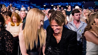 ACM triple crown winner Keith Urban and wife Nicole Kidman steal award show - Fox News