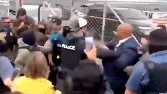 Dems defend ‘storming’ of ICE facility — DHS hits back with all the receipts - Fox News