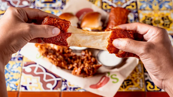 Restaurant chains trade barbs online over popular fried finger food - Fox News