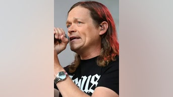 Singer diagnosed with stage 4 cancer - Fox News
